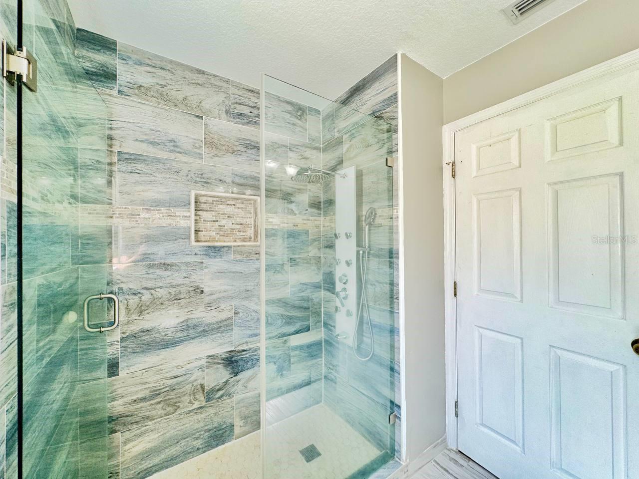 6748 WATERTON DRIVE, Riverview, FL 33578