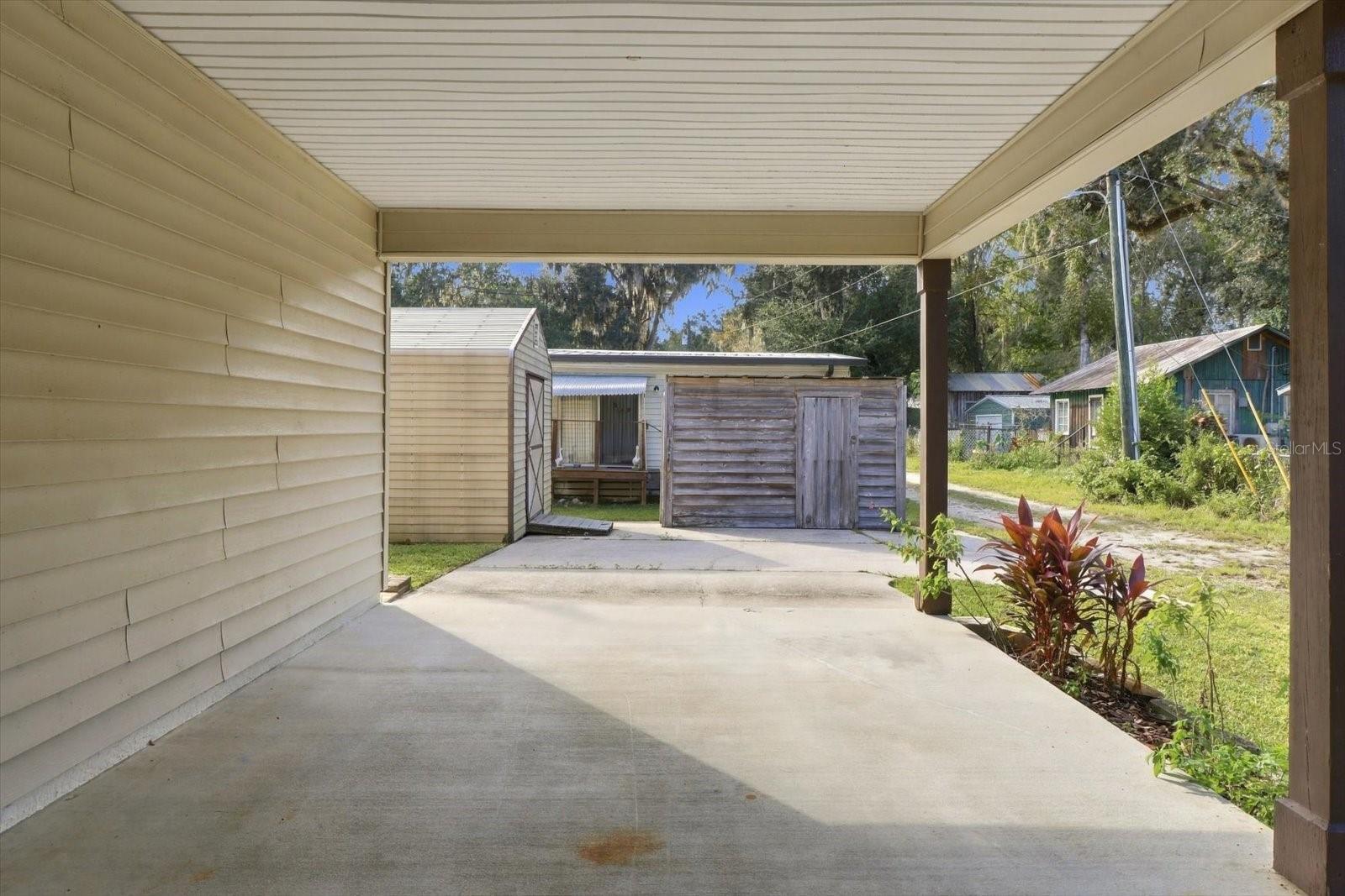 3156 N HOOTY POINT, Inverness, FL 34453