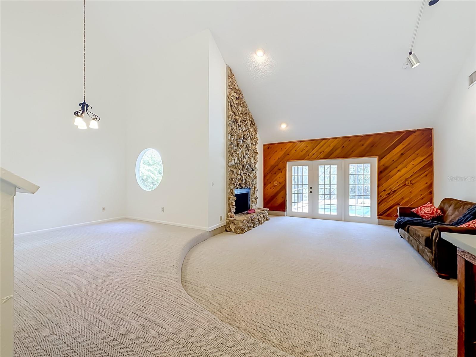 12805 TWIN BRANCH ACRES RD, Tampa, FL 33626