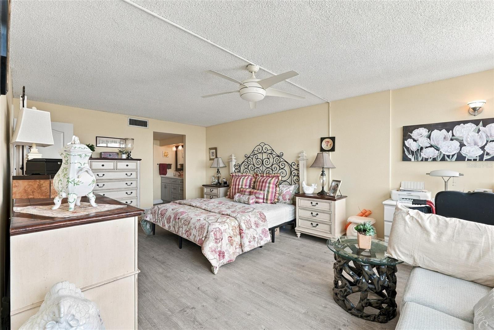 2616 COVE CAY DRIVE, #906, Clearwater, FL 33760