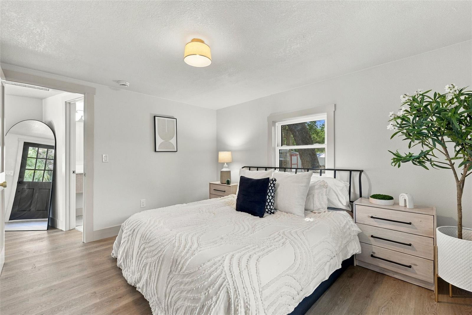 5160 45TH AVENUE N, St Petersburg, FL 33709