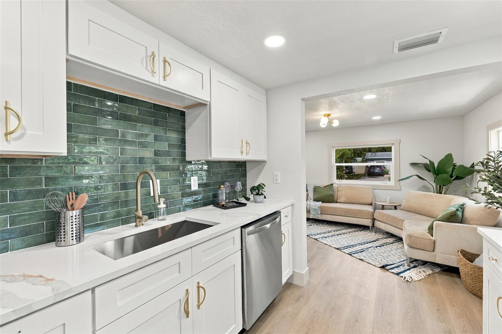 5160 45TH AVENUE N, St Petersburg, FL 33709