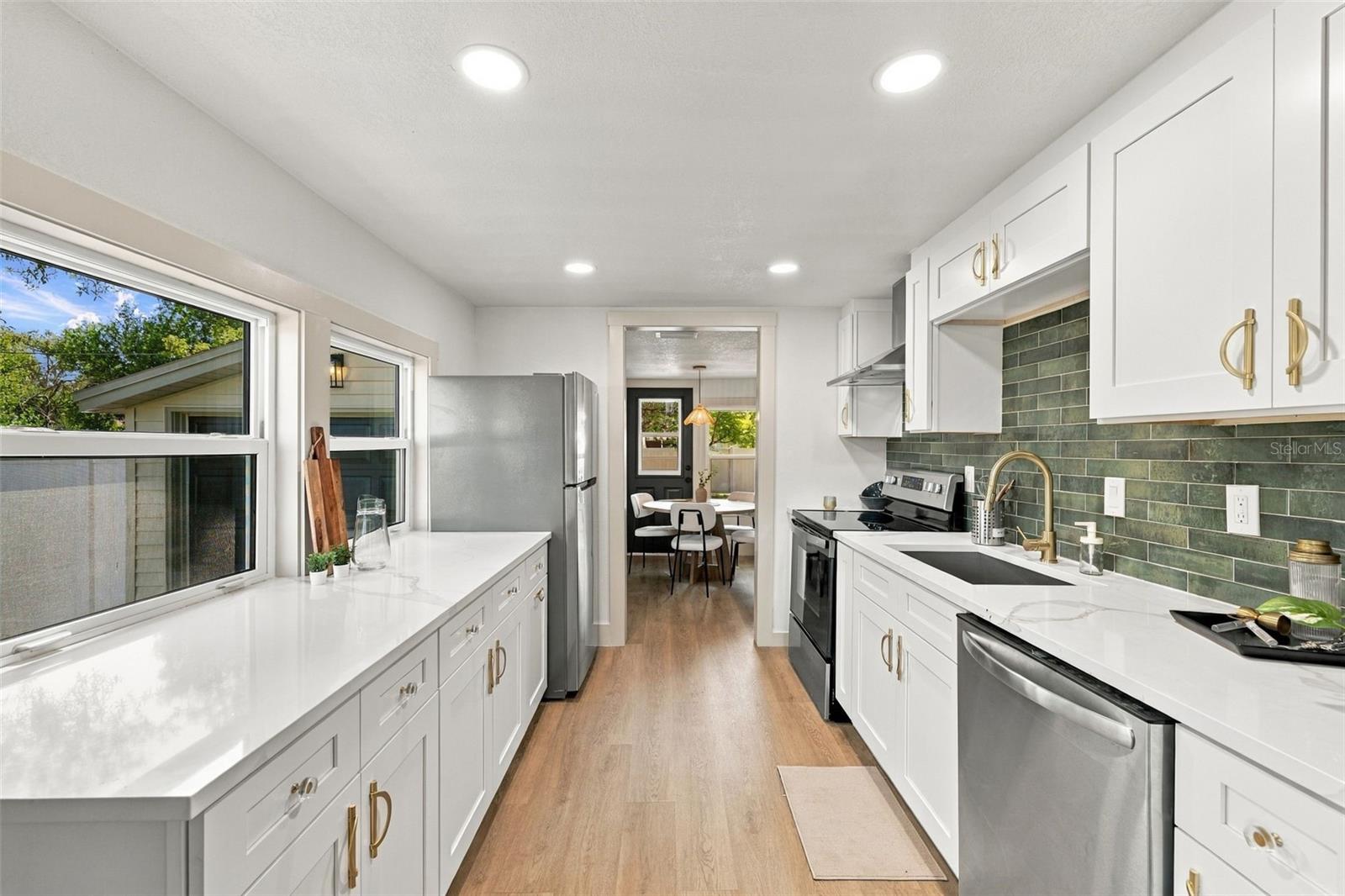 5160 45TH AVENUE N, St Petersburg, FL 33709