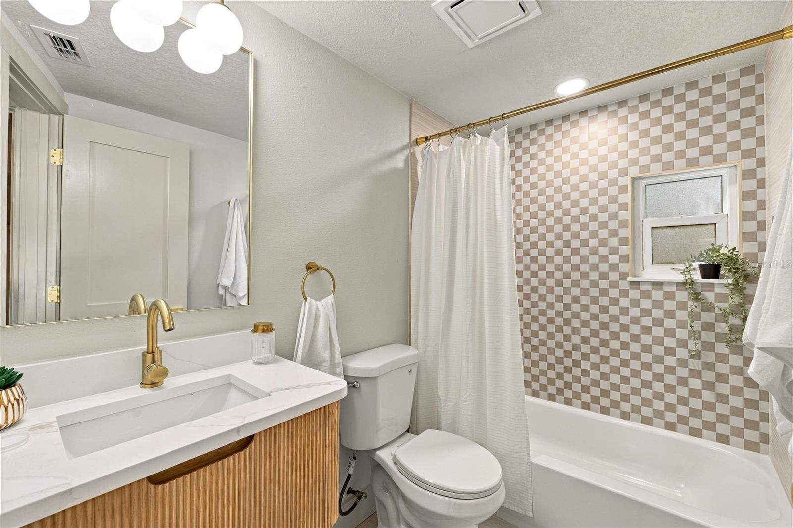 5160 45TH AVENUE N, St Petersburg, FL 33709