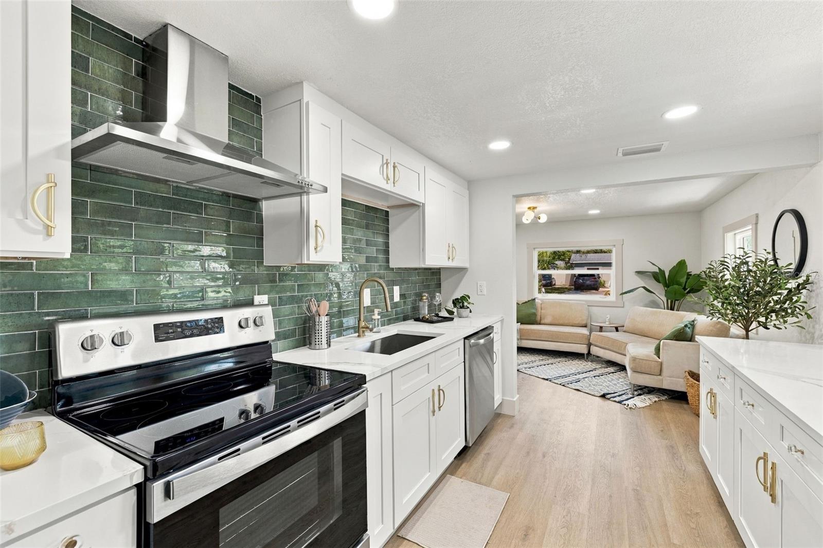 5160 45TH AVENUE N, St Petersburg, FL 33709