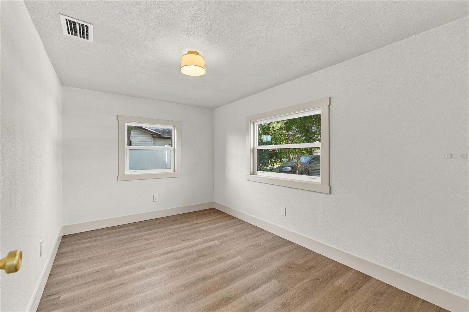 5160 45TH AVENUE N, St Petersburg, FL 33709