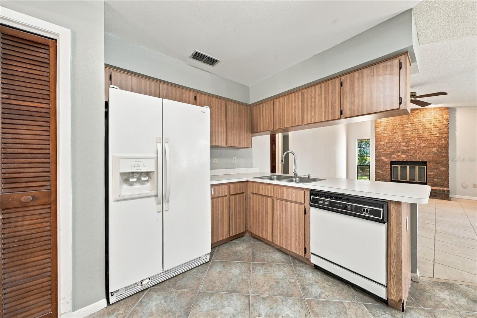 4301 ELLENVILLE PLACE, Valrico, FL 33596