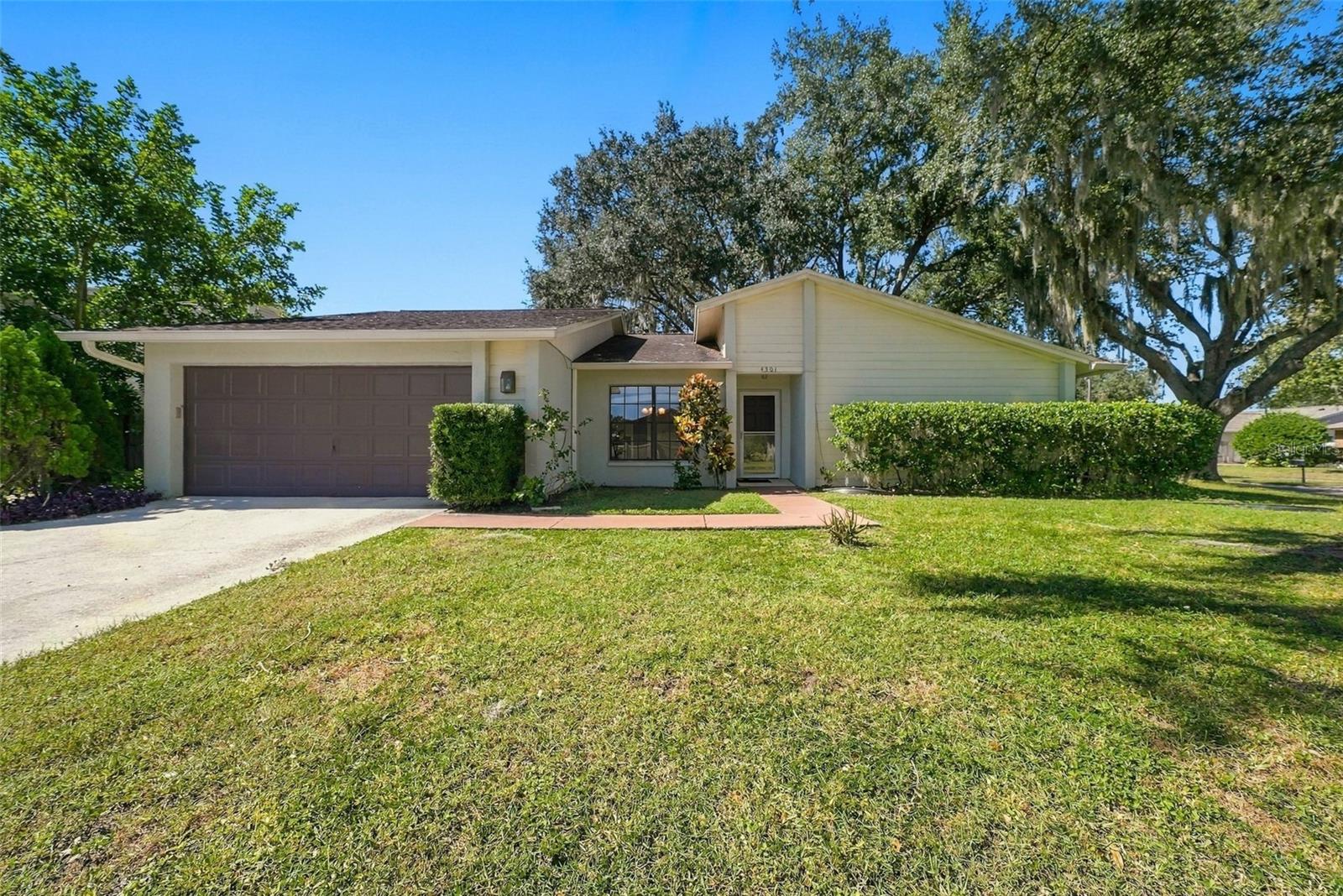 4301 ELLENVILLE PLACE, Valrico, FL 33596