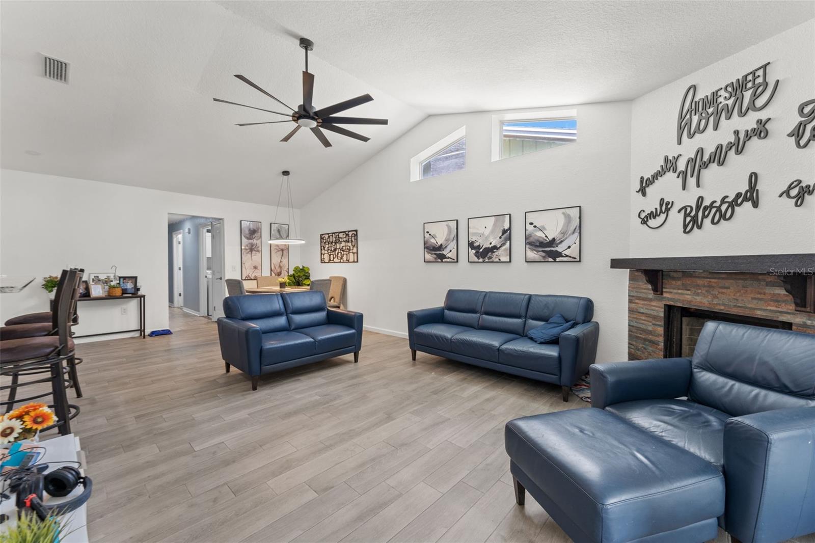 1414 BRAMBLEWOOD DRIVE, Lakeland, FL 33811 1414 BRAMBLEWOOD DRIVE, Lakeland, FL 33811