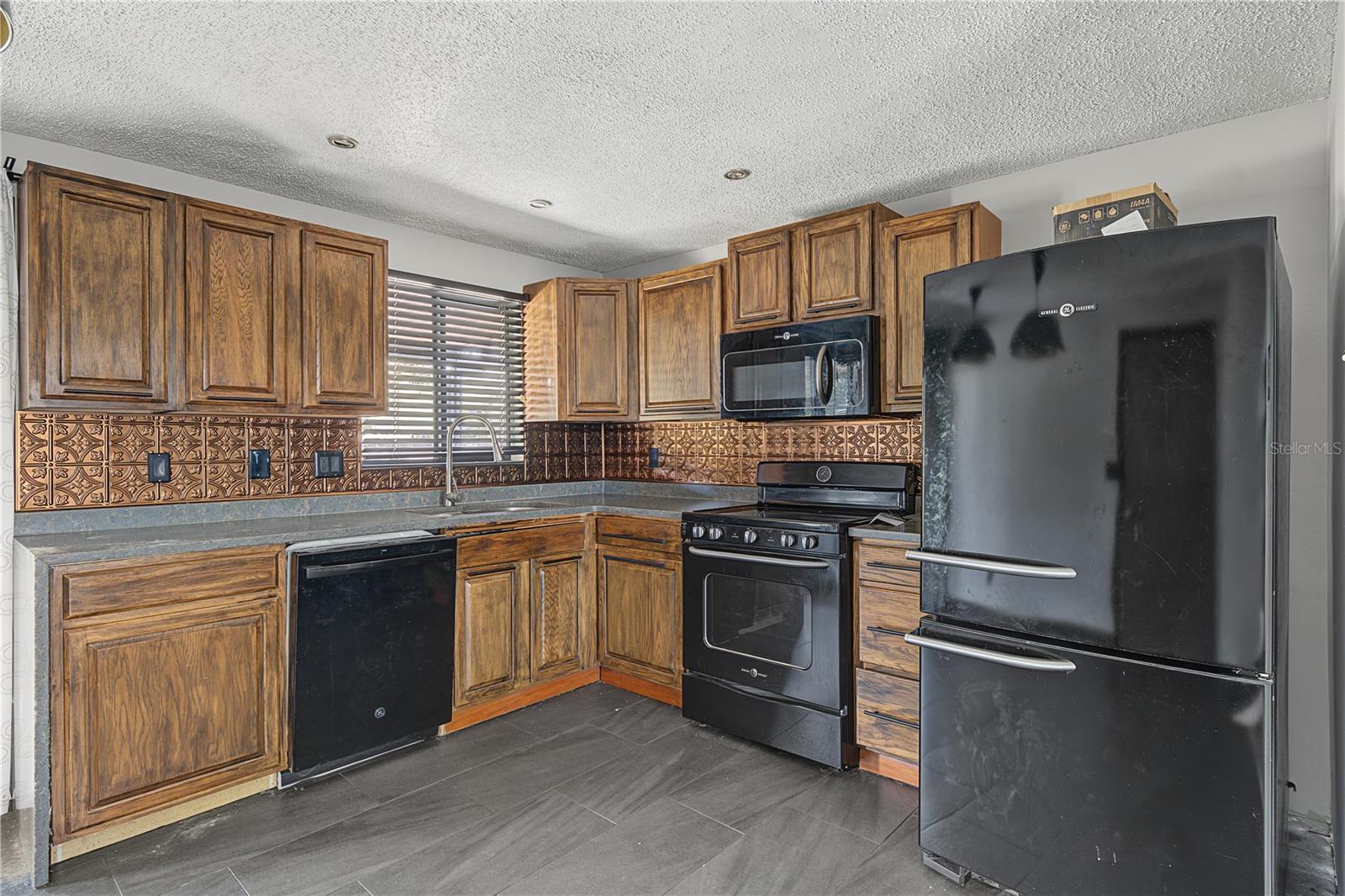 608 TIMBER BAY CIRCLE E, Oldsmar, FL 34677