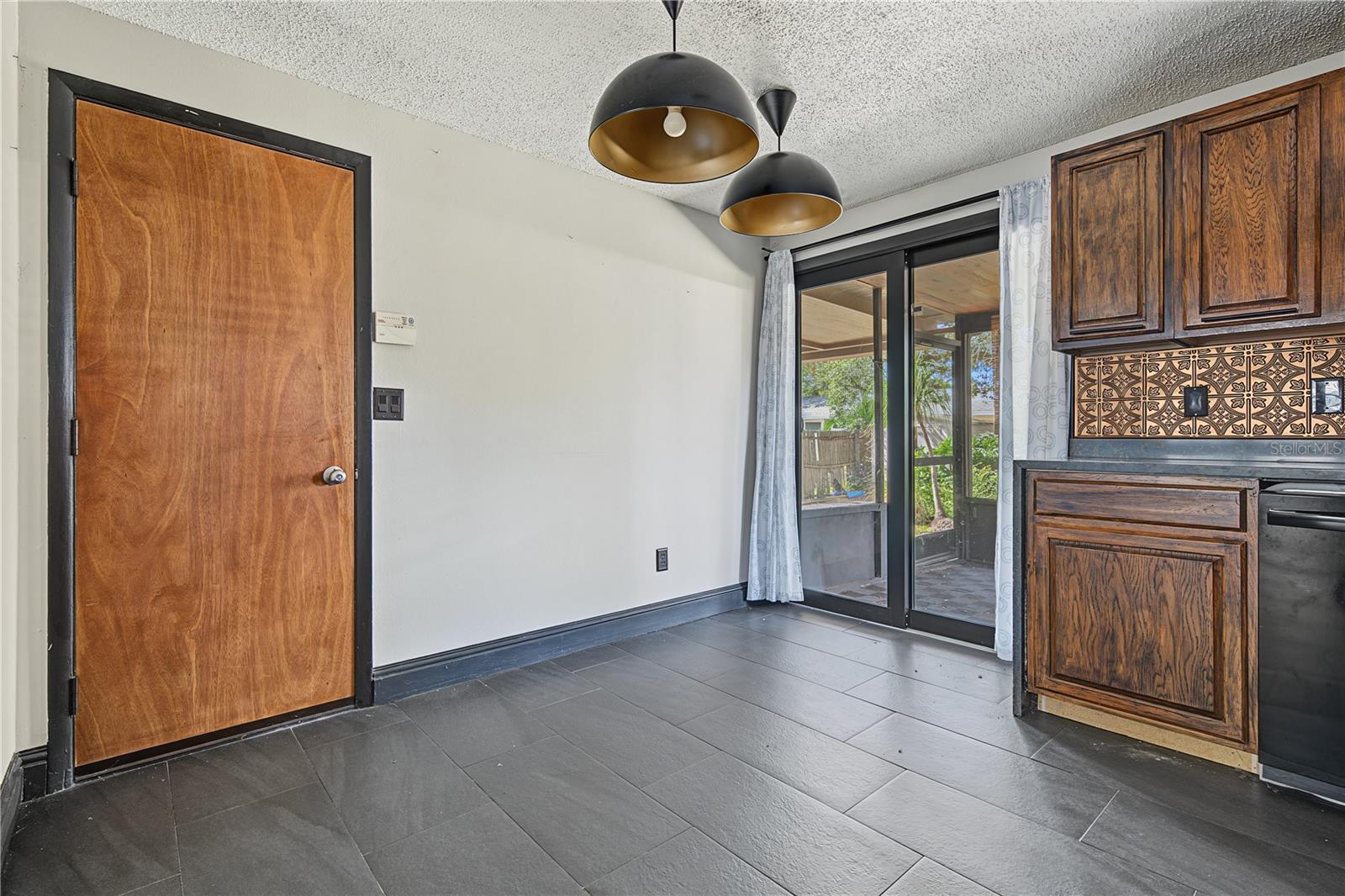608 TIMBER BAY CIRCLE E, Oldsmar, FL 34677
