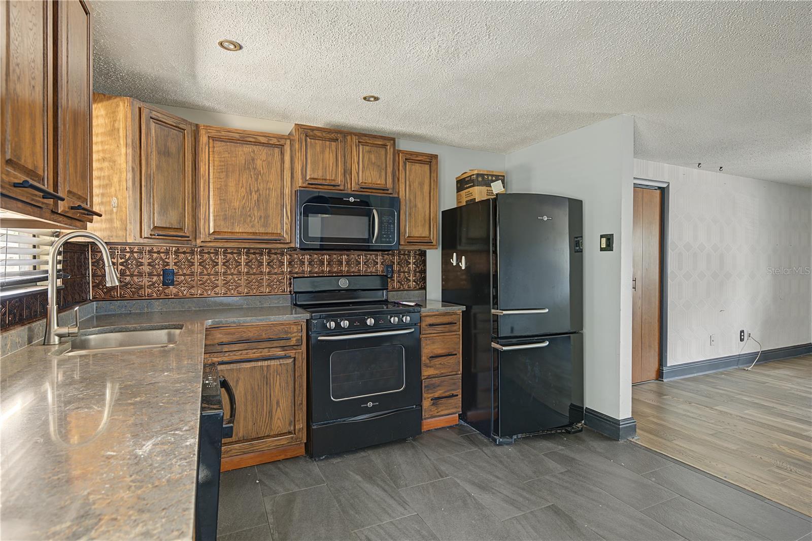 608 TIMBER BAY CIRCLE E, Oldsmar, FL 34677