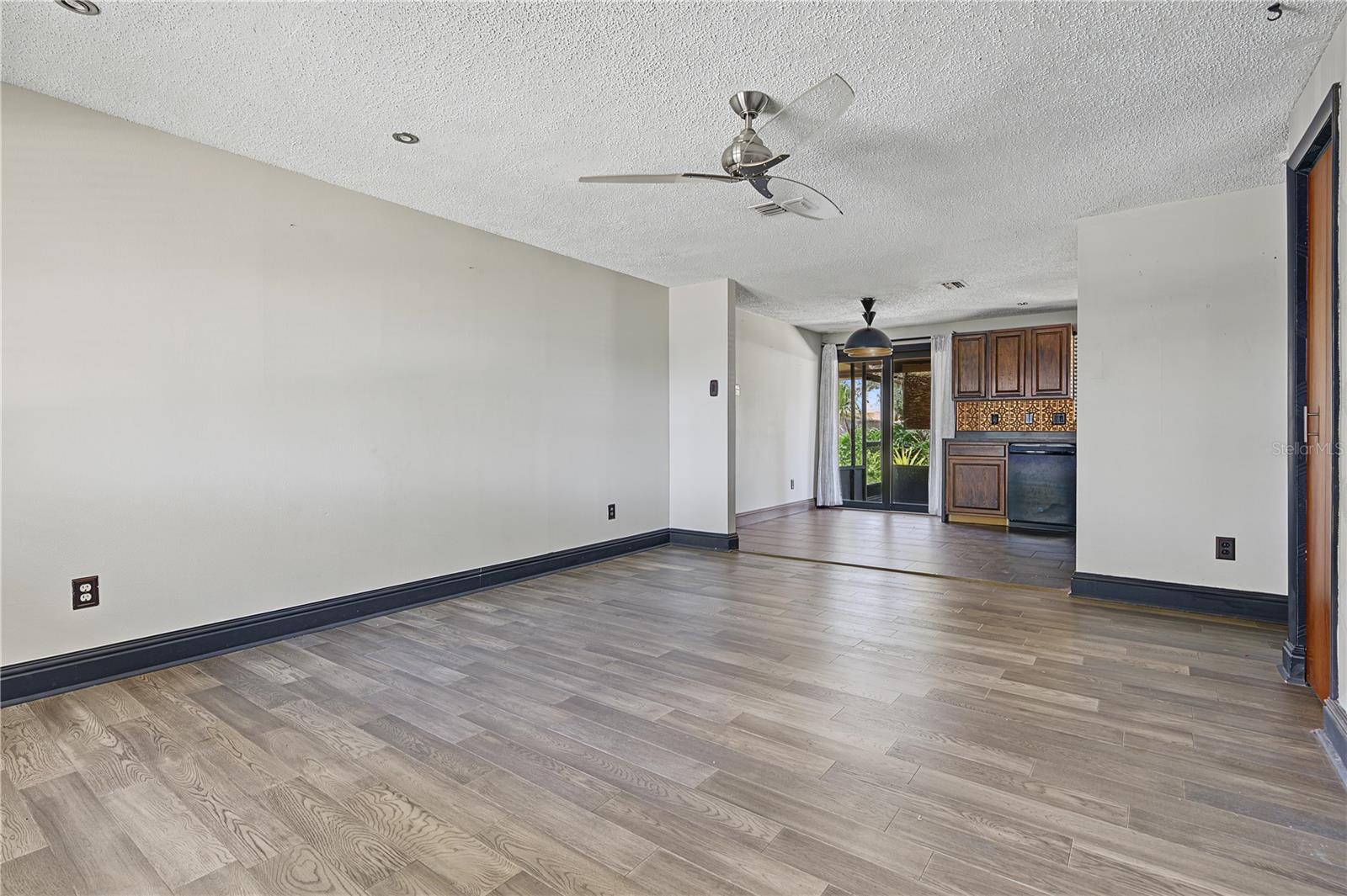 608 TIMBER BAY CIRCLE E, Oldsmar, FL 34677