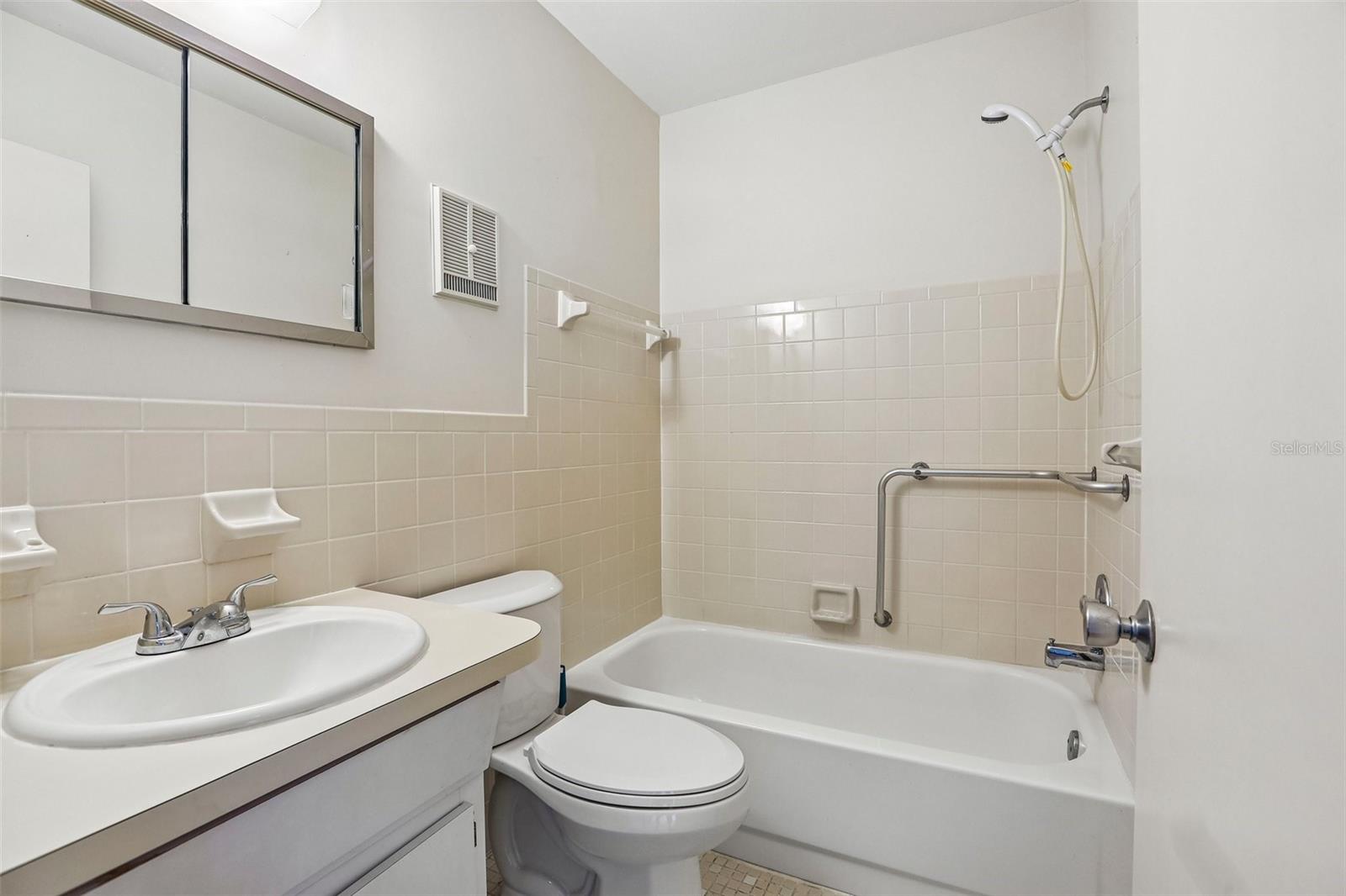 2287 PHILIPPINE DRIVE, #59, Clearwater, FL 33763