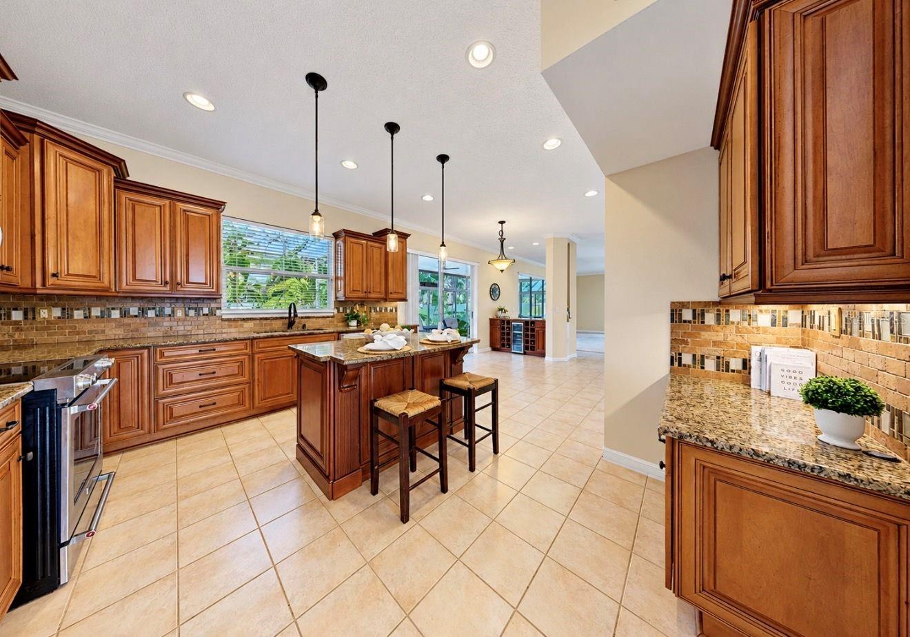 11214 LONGBROOKE DRIVE, Riverview, FL 33579
