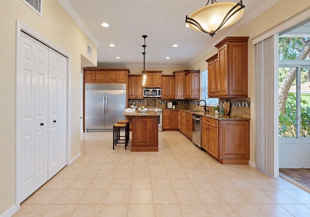 11214 LONGBROOKE DRIVE, Riverview, FL 33579