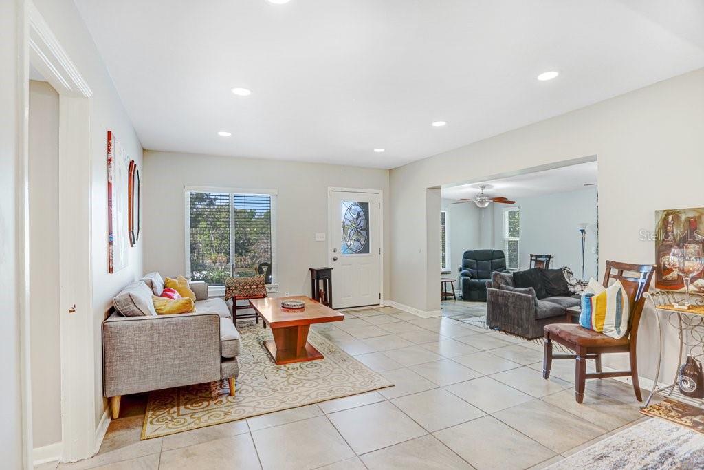 6703 N RIVER BOULEVARD, Tampa, FL 33604