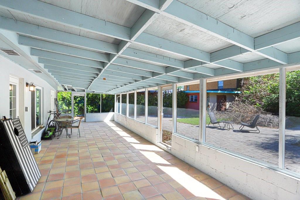 6703 N RIVER BOULEVARD, Tampa, FL 33604