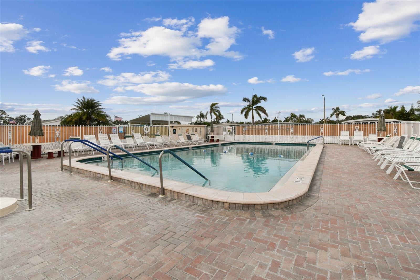 82208 F STREET N, #208, Pinellas Park, FL 33781