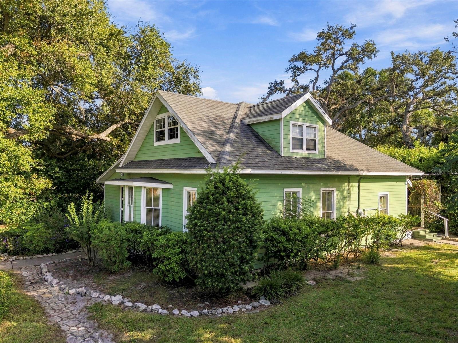 10350 54TH AVENUE N, St Petersburg, FL 33708