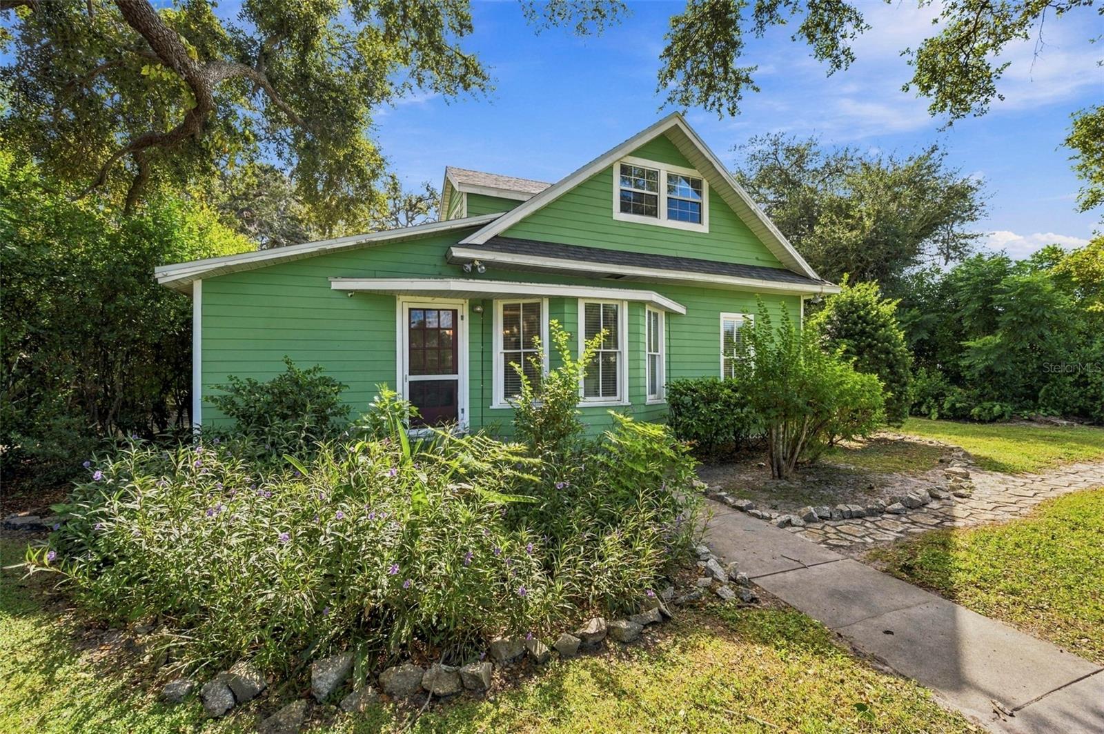 10350 54TH AVENUE N, St Petersburg, FL 33708