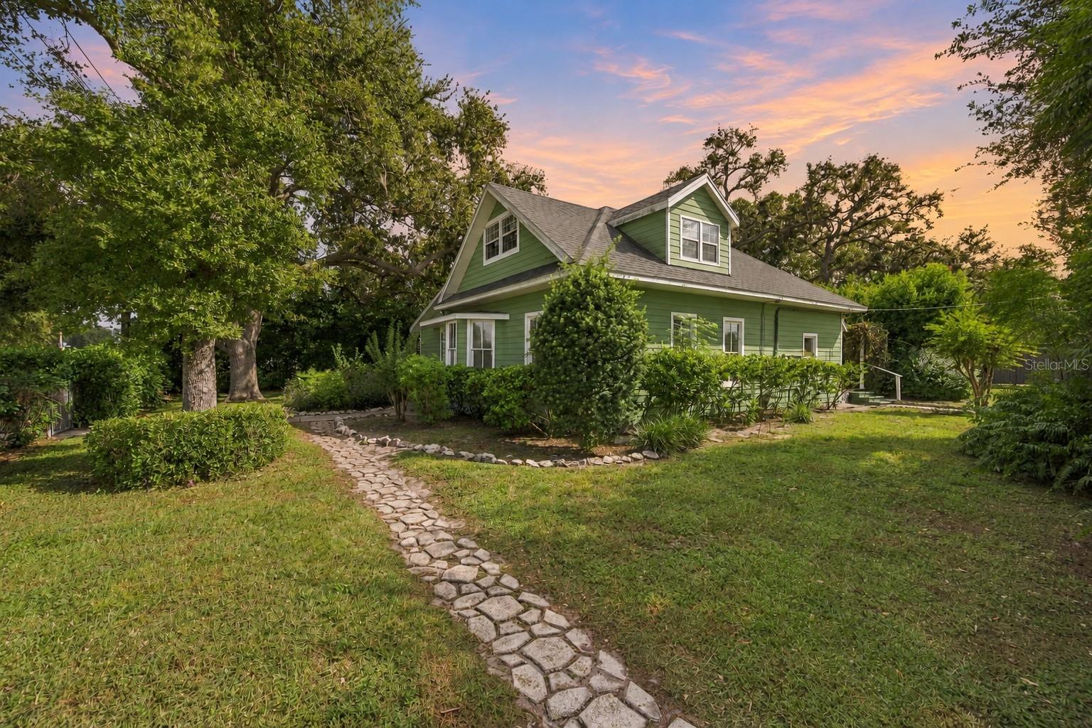 10350 54TH AVENUE N, St Petersburg, FL 33708 10350 54TH AVENUE N, St Petersburg, FL 33708
