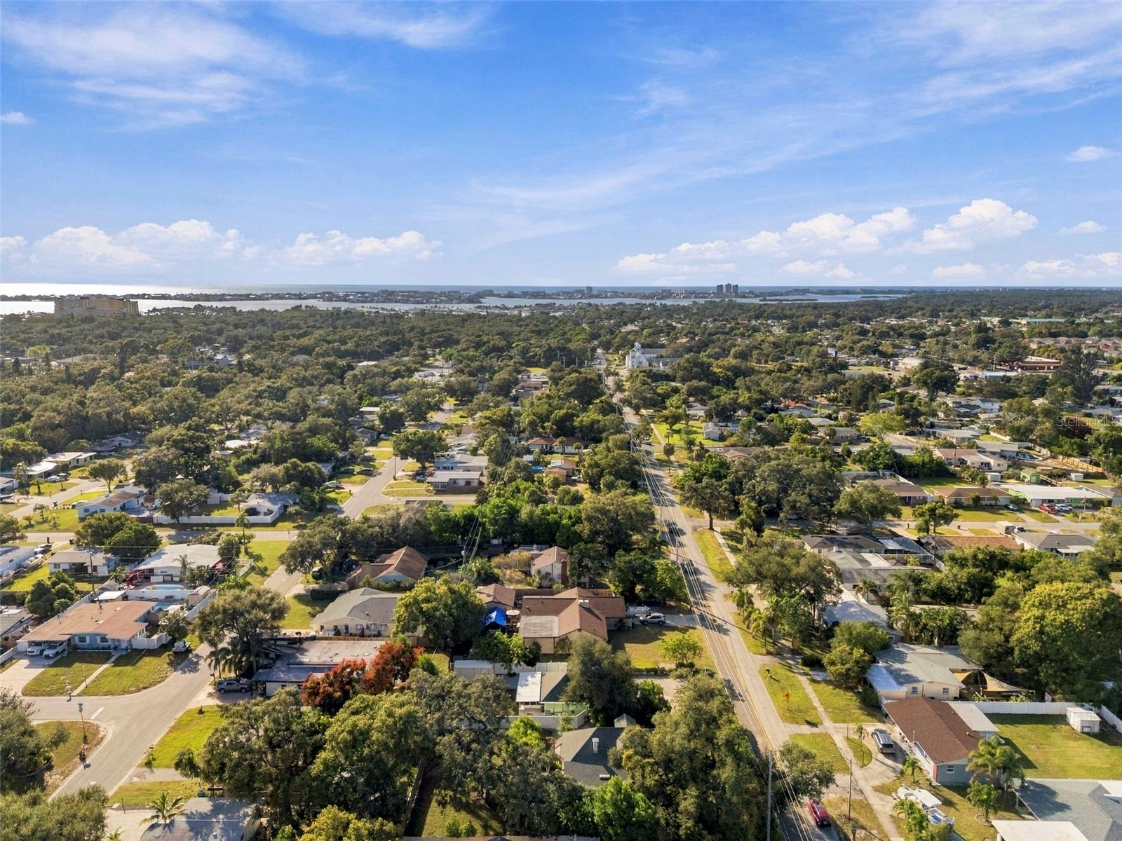 10350 54TH AVENUE N, St Petersburg, FL 33708