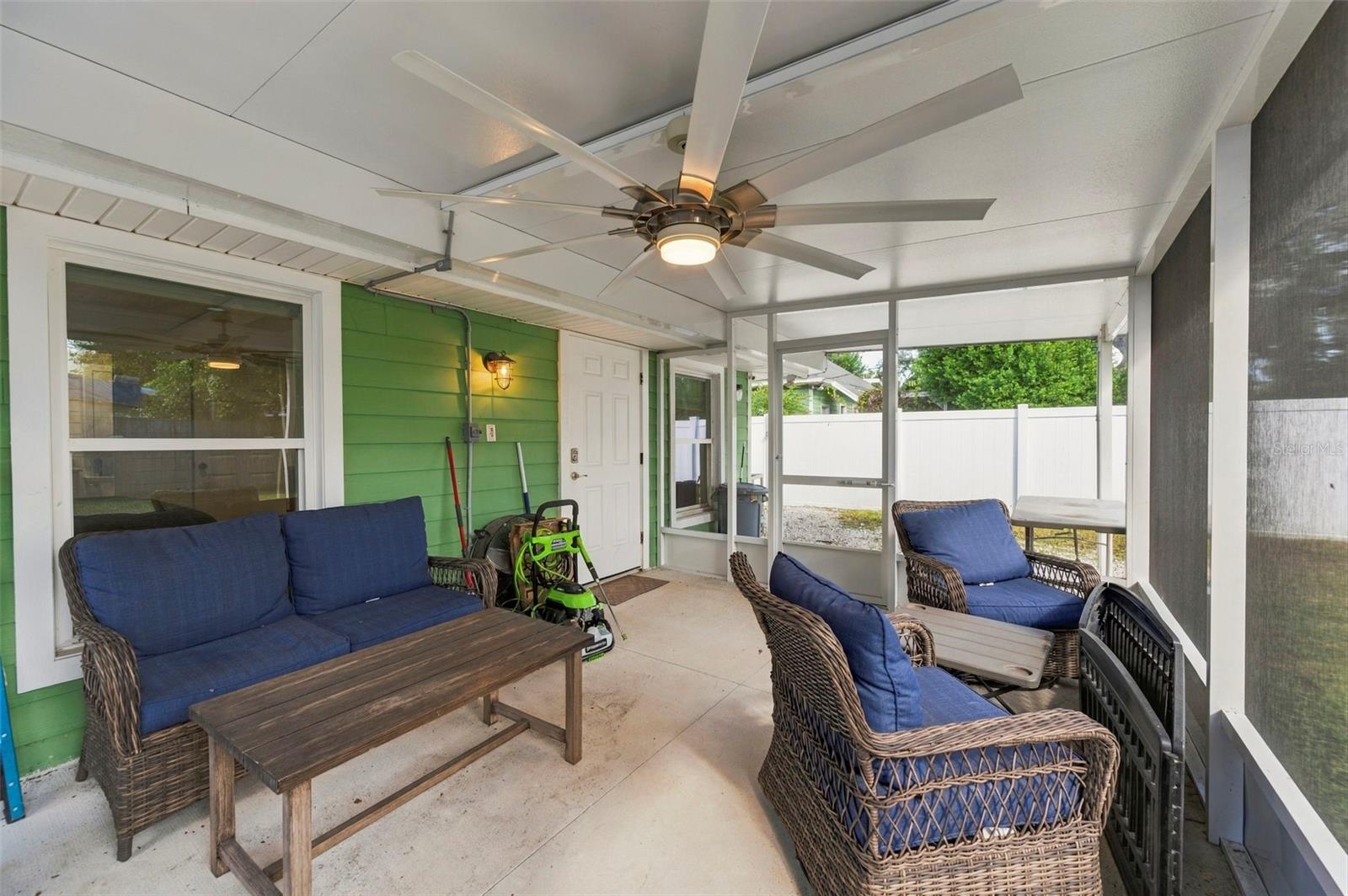 10350 54TH AVENUE N, St Petersburg, FL 33708