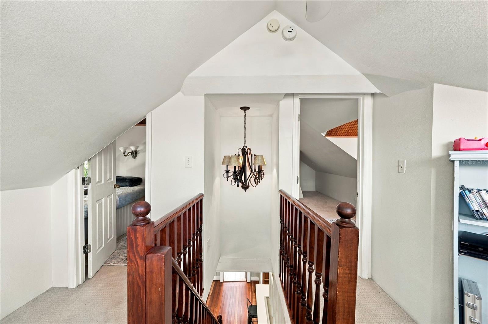 10350 54TH AVENUE N, St Petersburg, FL 33708