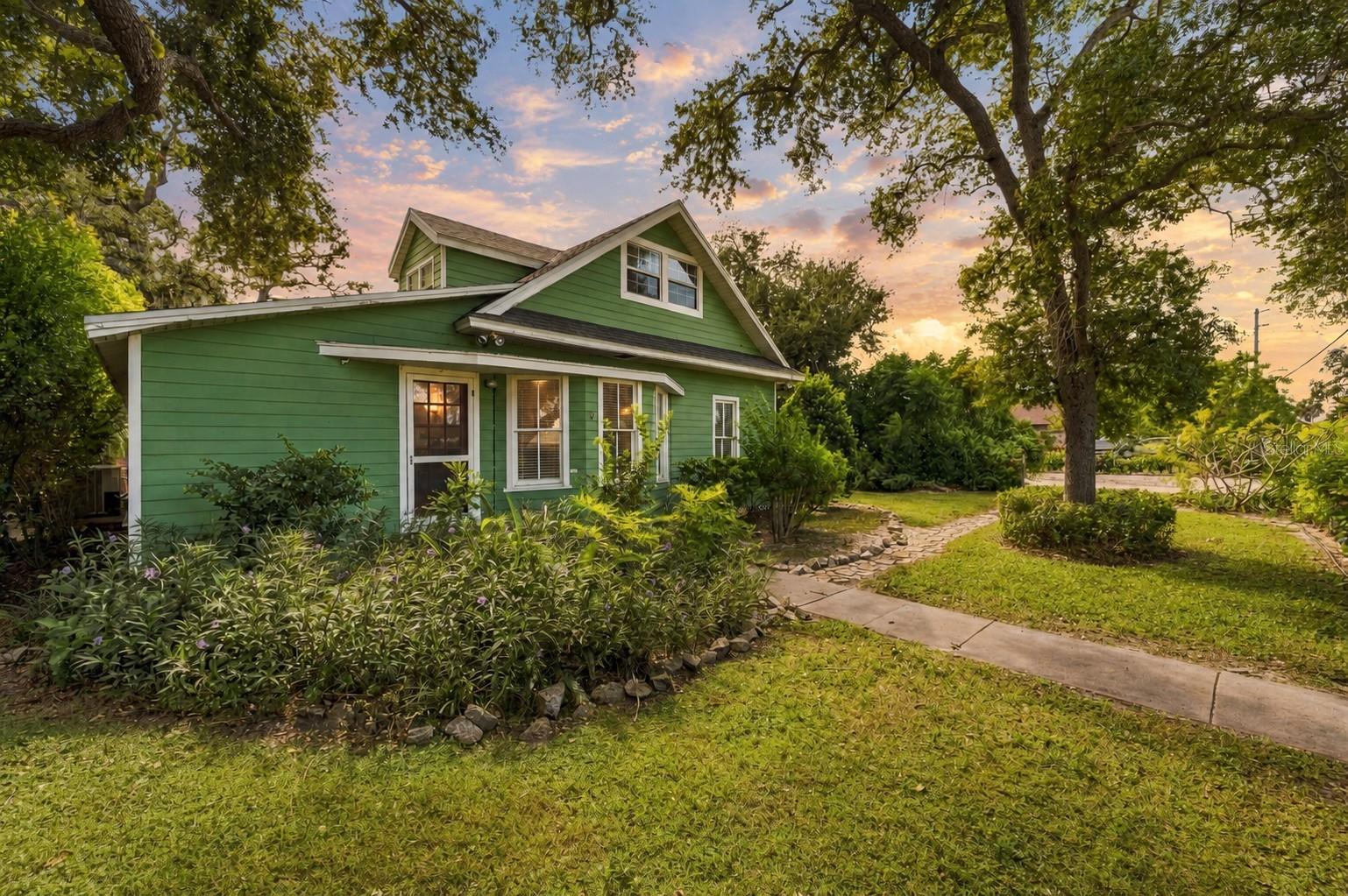 10350 54TH AVENUE N, St Petersburg, FL 33708