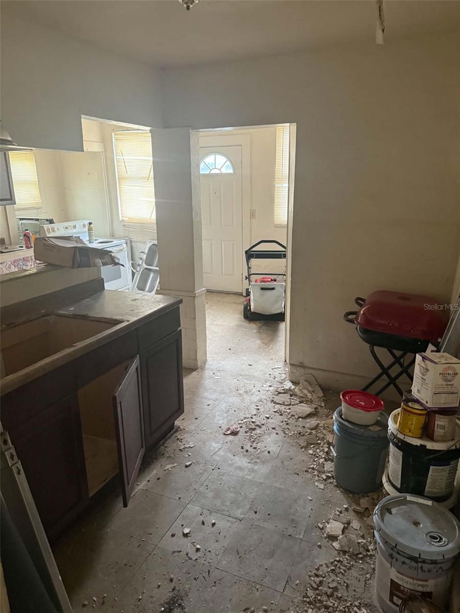 2313 QUINCY STREET S, St Petersburg, FL 33711