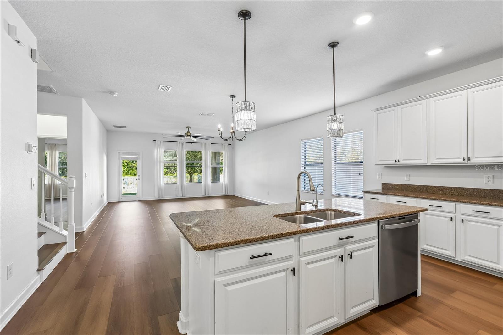 19430 PADDOCK VIEW DRIVE, Tampa, FL 33647