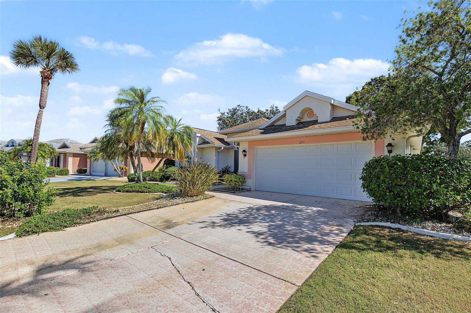 2113 STERLING GLEN COURT, Sun City Center, FL 33573