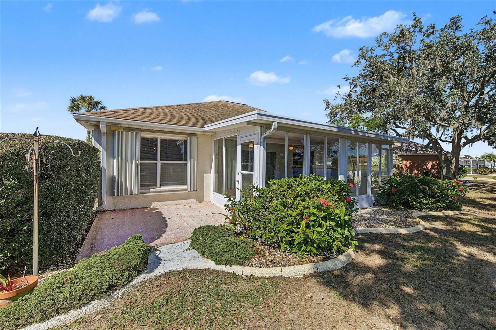 2113 STERLING GLEN COURT, Sun City Center, FL 33573