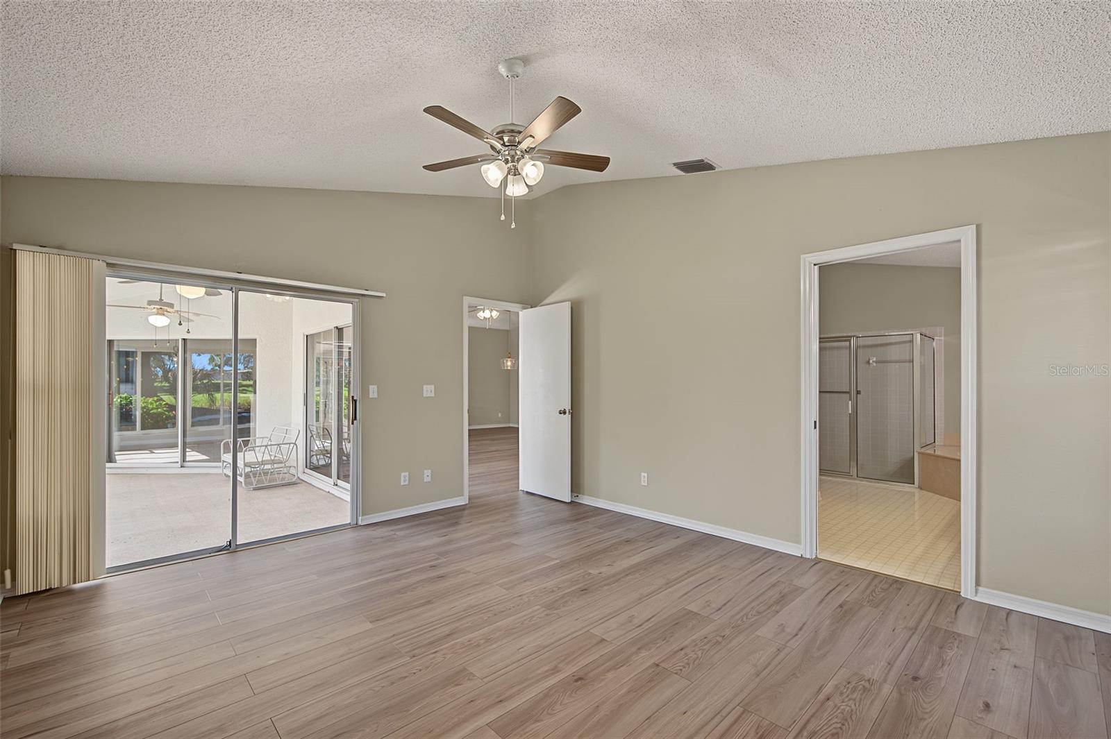 2113 STERLING GLEN COURT, Sun City Center, FL 33573