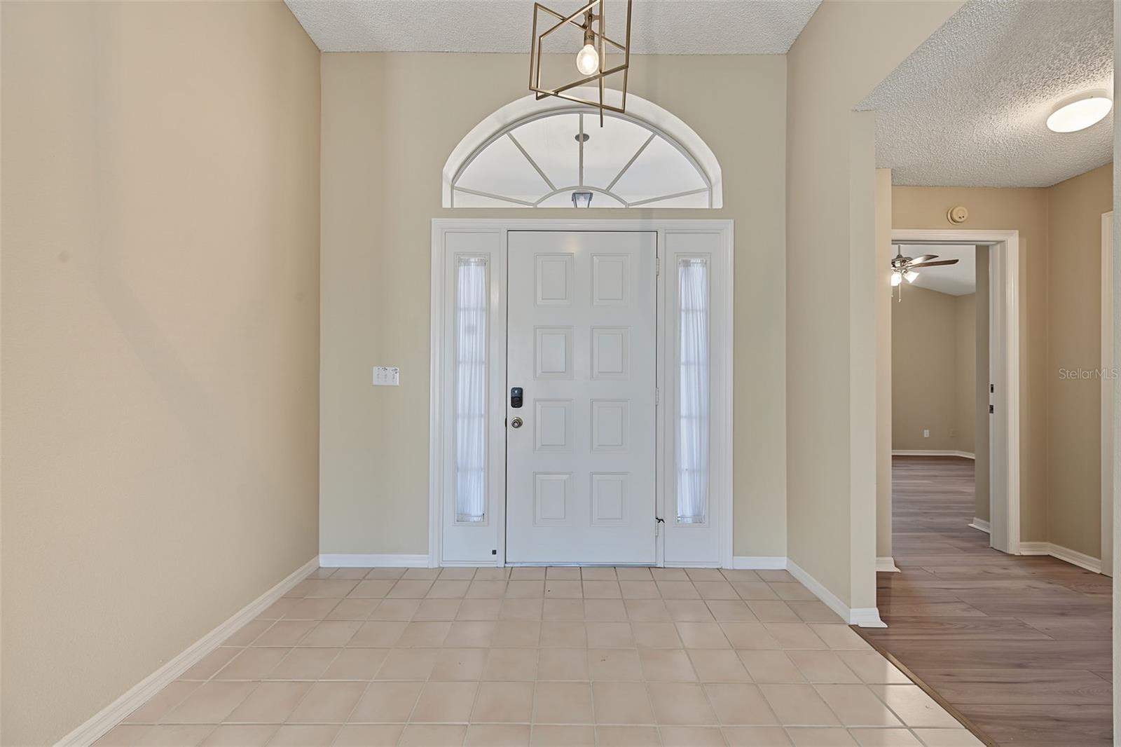 2113 STERLING GLEN COURT, Sun City Center, FL 33573