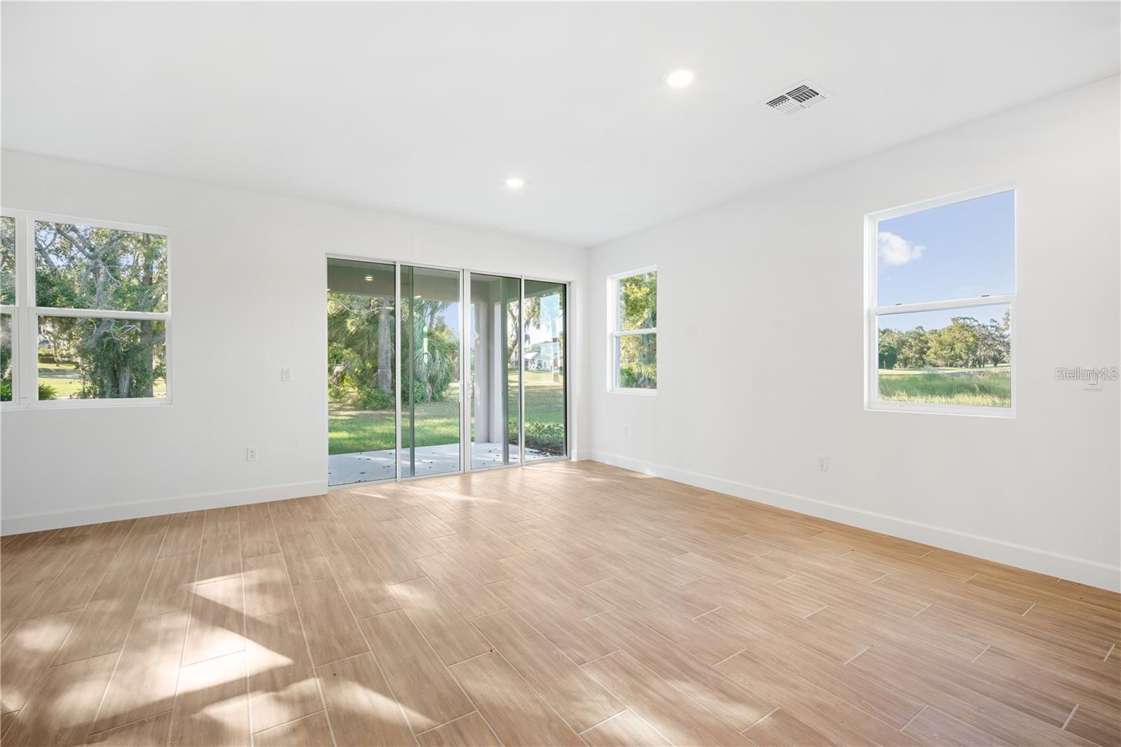 9293 E PLAYERS DRIVE, Weeki Wachee, FL 34613