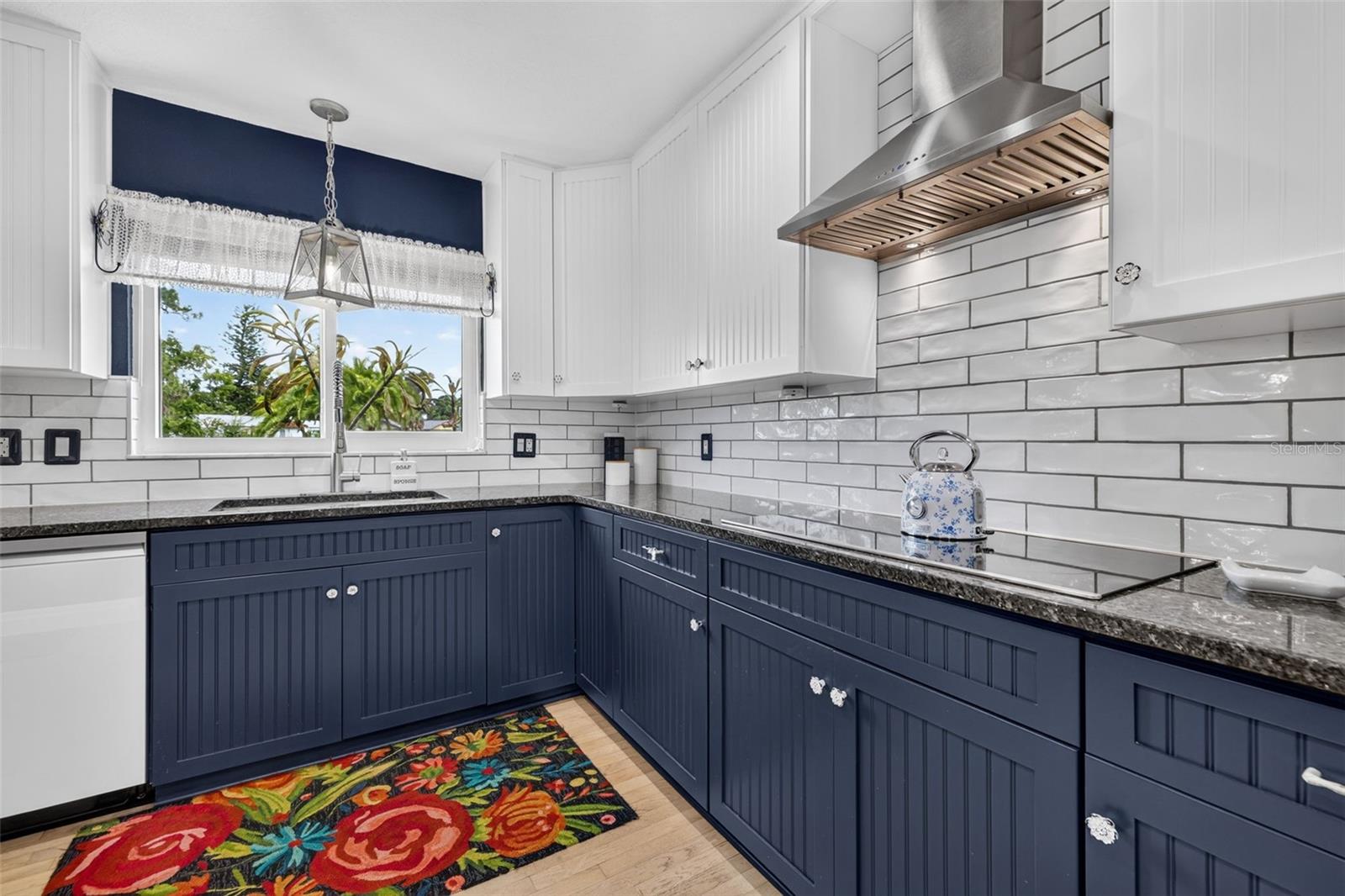 628 64TH STREET N, St Petersburg, FL 33710