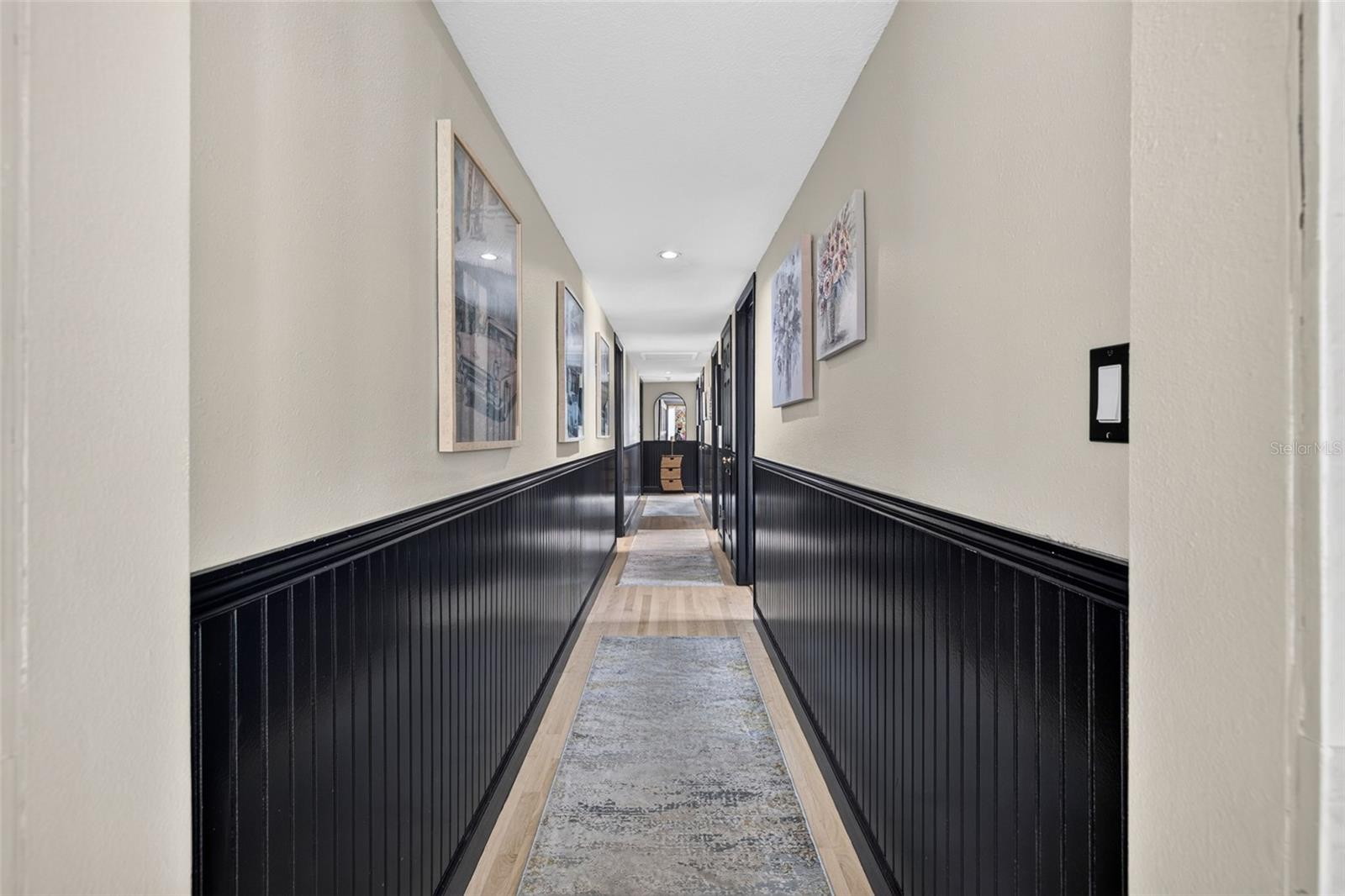 Hallway to bedrooms