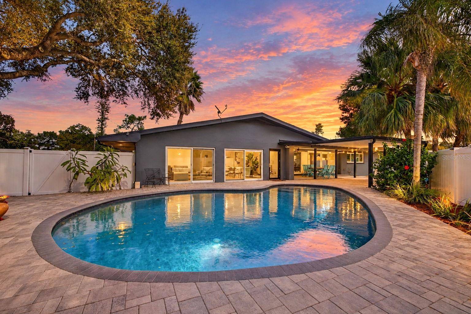 Virtual twilight - no landscape lighting.
