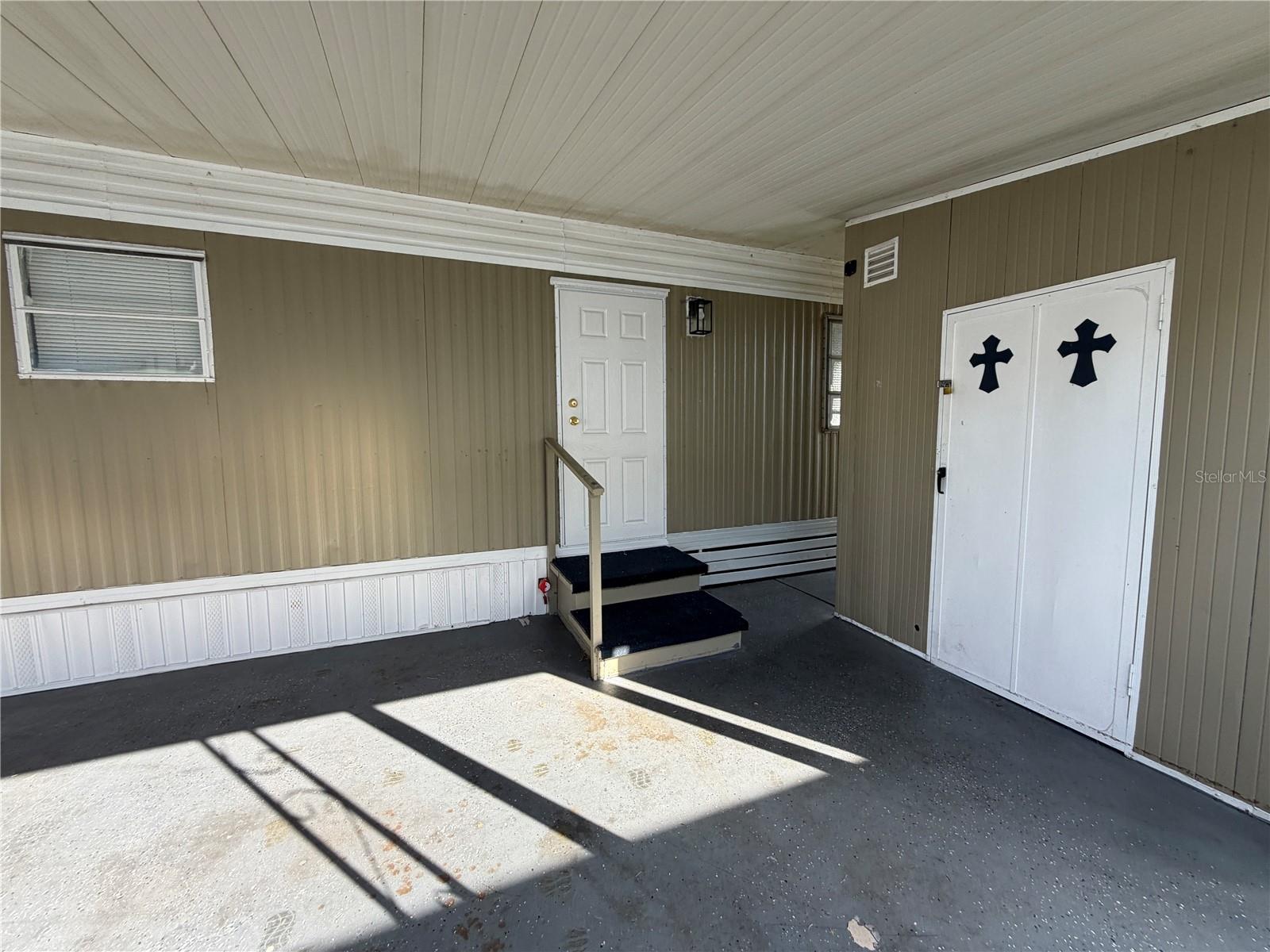 37108 SANDRA AVENUE, Zephyrhills, FL 33542
