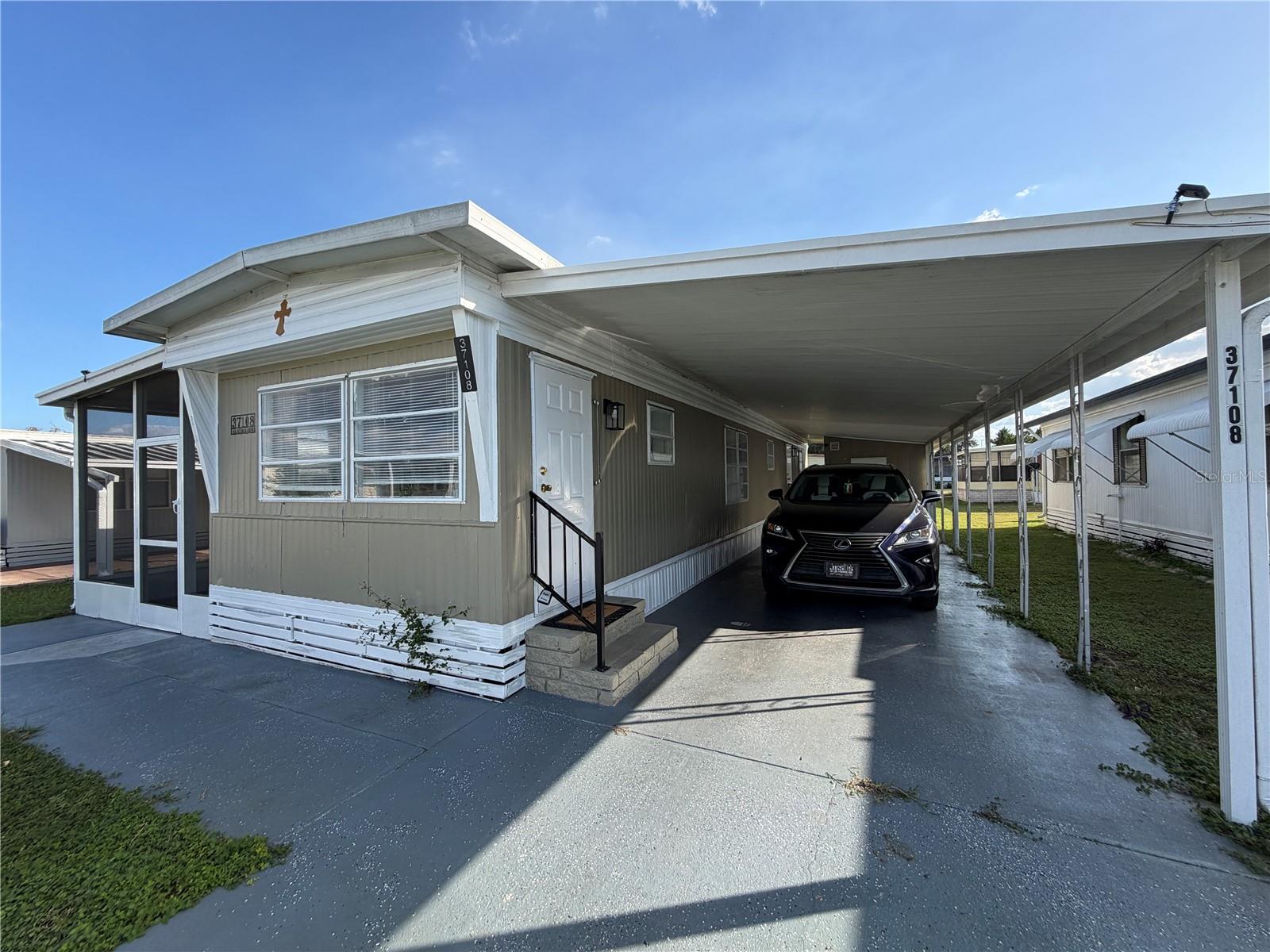 37108 SANDRA AVENUE, Zephyrhills, FL 33542