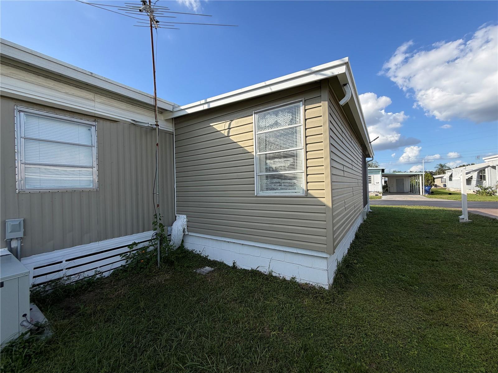 37108 SANDRA AVENUE, Zephyrhills, FL 33542
