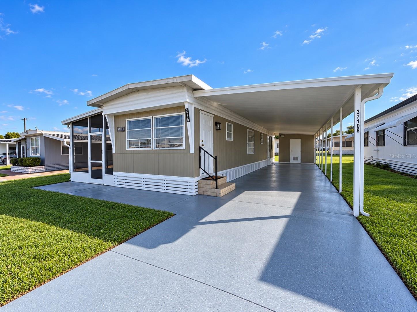 37108 SANDRA AVENUE, Zephyrhills, FL 33542