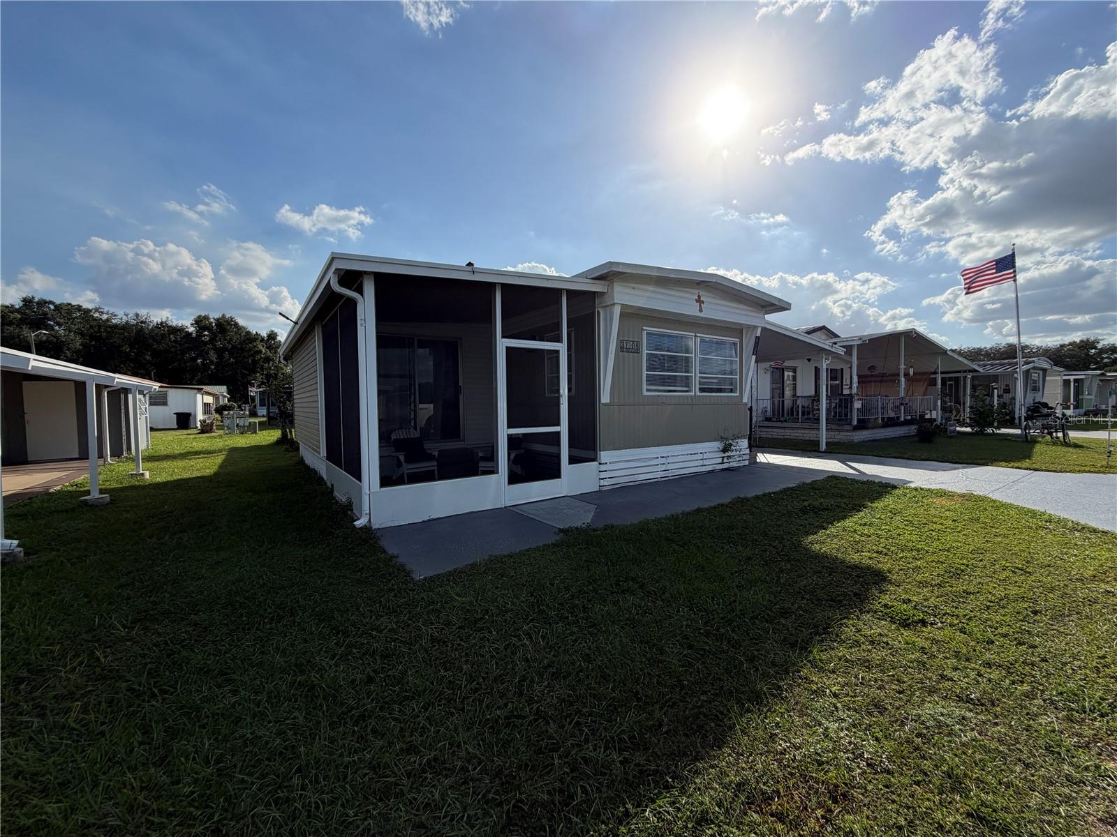 37108 SANDRA AVENUE, Zephyrhills, FL 33542