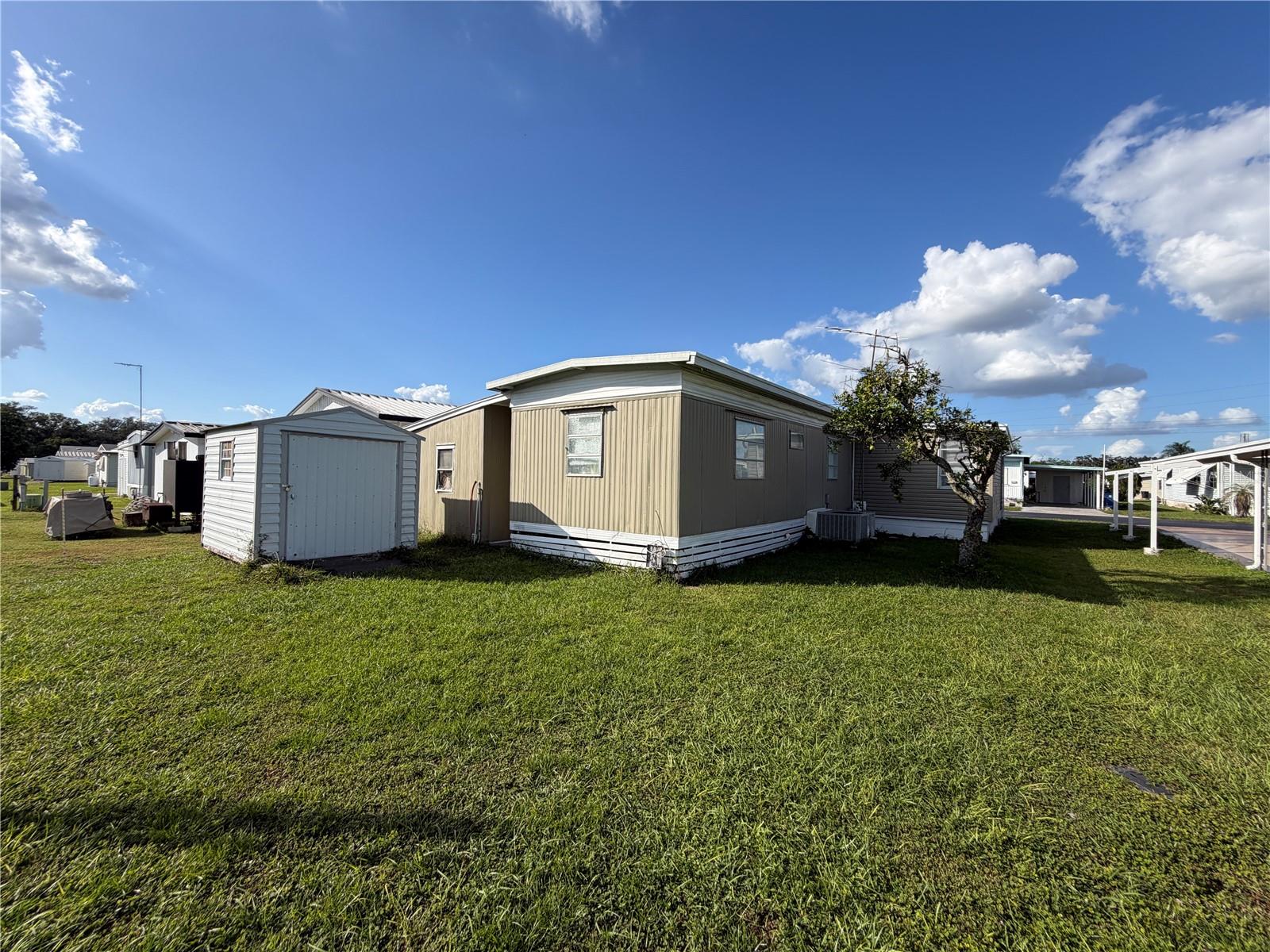37108 SANDRA AVENUE, Zephyrhills, FL 33542