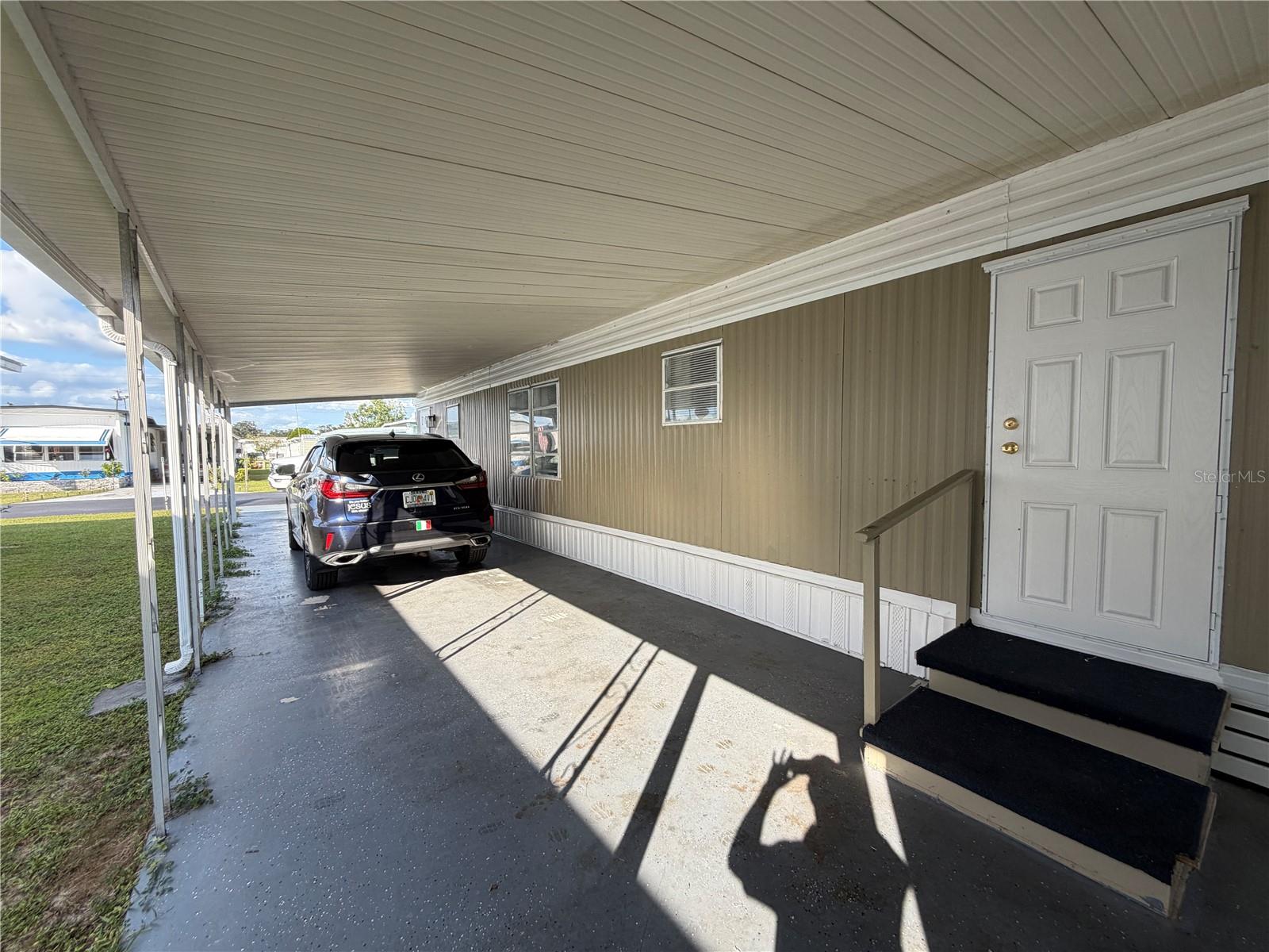 37108 SANDRA AVENUE, Zephyrhills, FL 33542