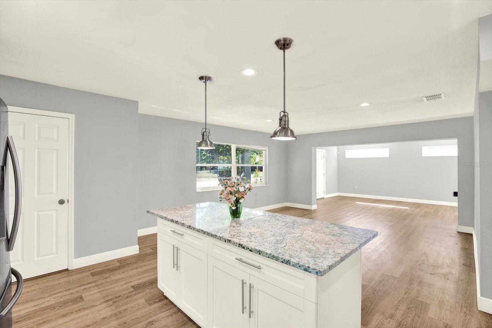 6504 N 21ST STREET, Tampa, FL 33610