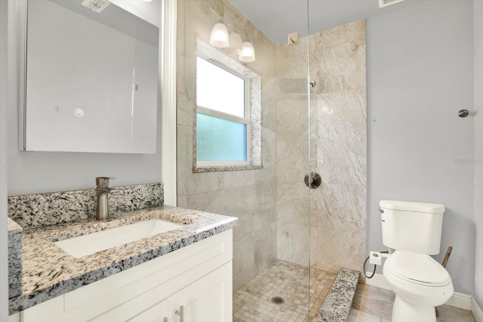 6504 N 21ST STREET, Tampa, FL 33610