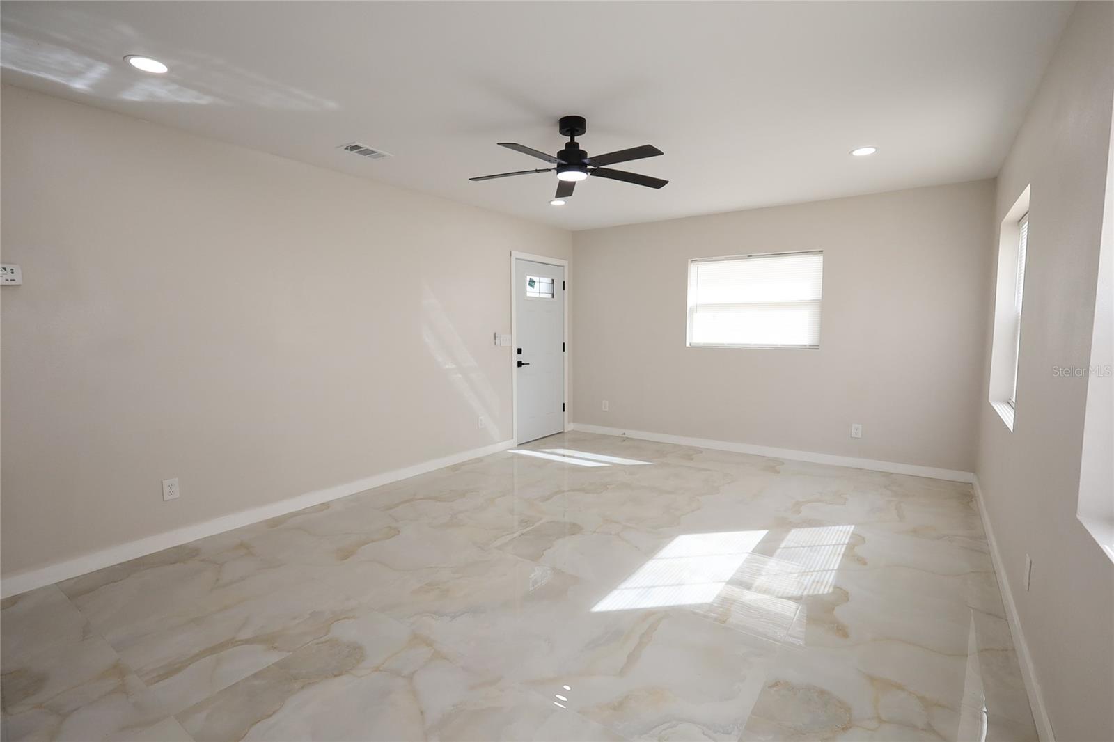 600 N EASTSIDE DRIVE, Lakeland, FL 33801 600 N EASTSIDE DRIVE, Lakeland, FL 33801